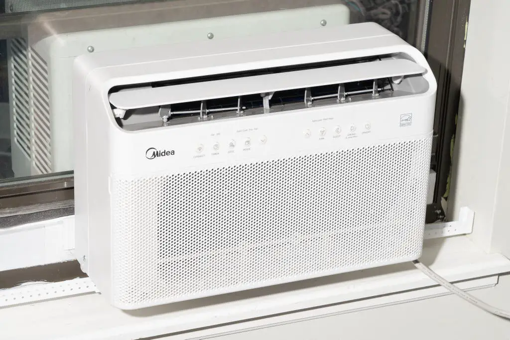 Can You Use a Portable Air Conditioner With a Sliding Window