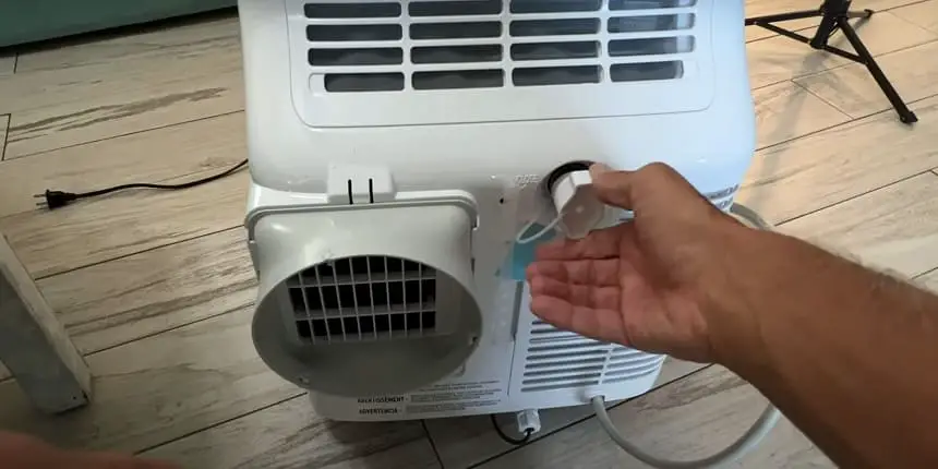 black and decker portable air conditioner filling with water